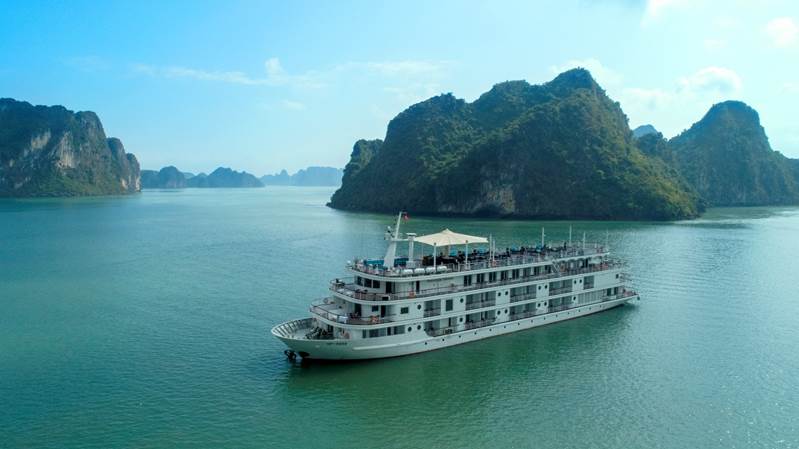 Paradise Vietnam Debuts Paradise Grand Cruise in Emerging Lan Ha Bay ...